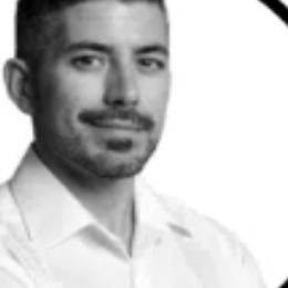 Dr Santiago Garfias